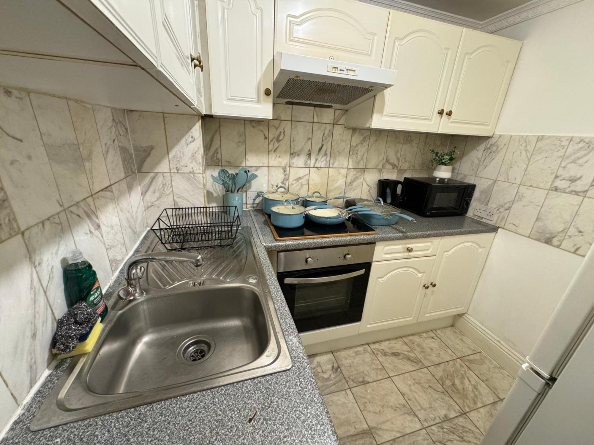Central And Affordable Flat For 6 People In Zone 1 - Baker Street - With Breakfast Included London Exterior photo