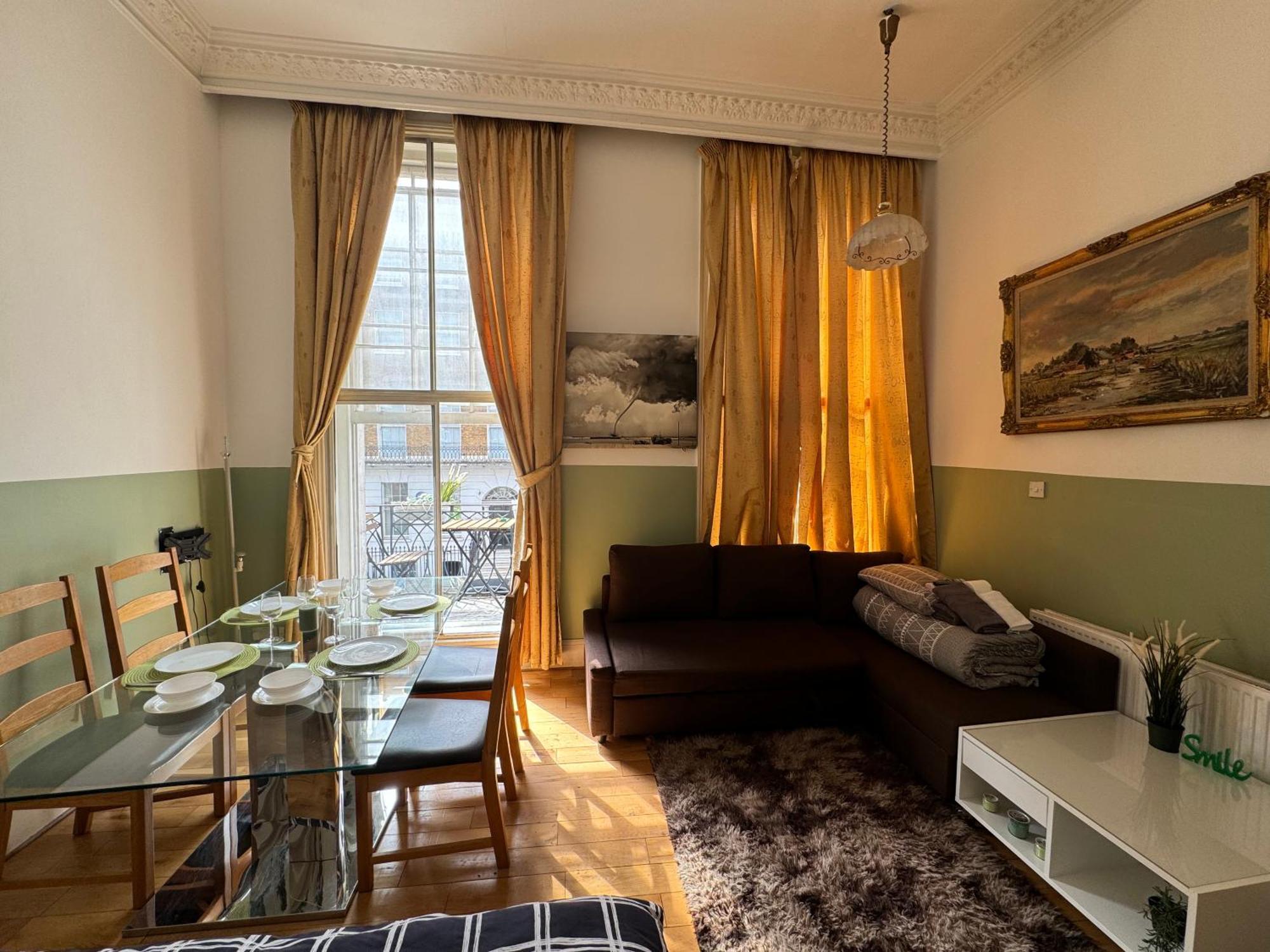 Central And Affordable Flat For 6 People In Zone 1 - Baker Street - With Breakfast Included London Exterior photo
